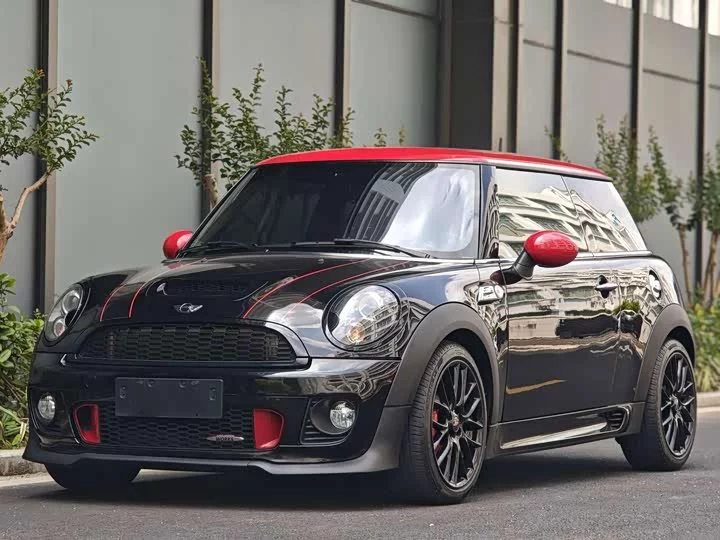 MINI JCW