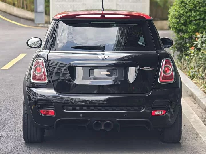 MINI JCW