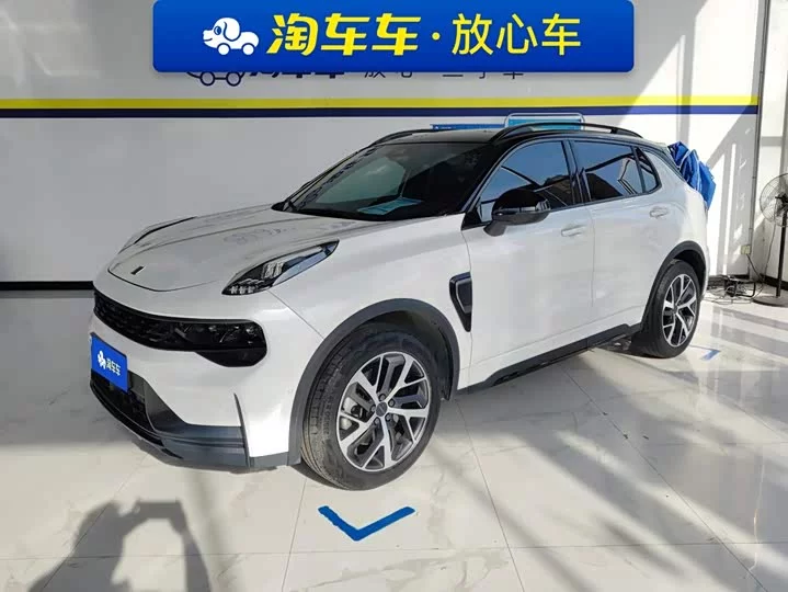 Lynk & Co 01 EM-P