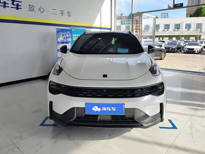 Lynk & Co 01 EM-P