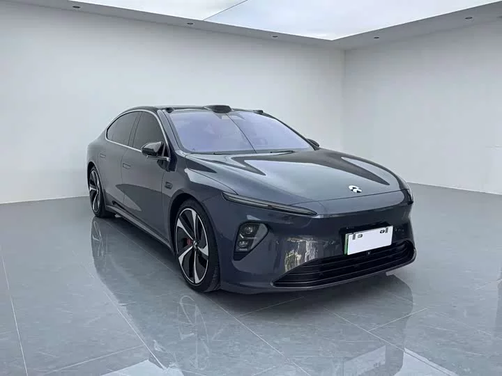 NIO ET7