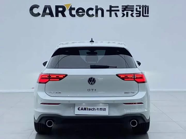Volkswagen Golf GTI