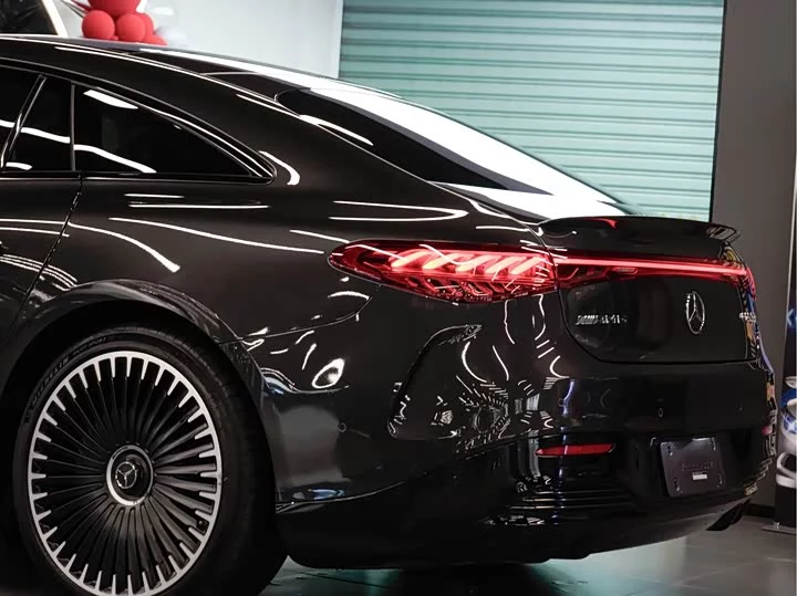 Mercedes-Benz EQS AMG