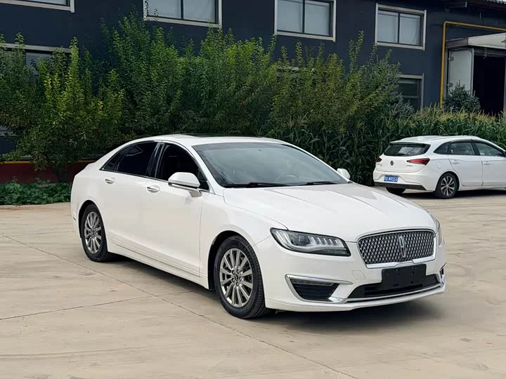 Lincoln MKZ