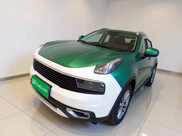 Lynk & Co 01