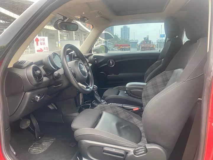 MINI 