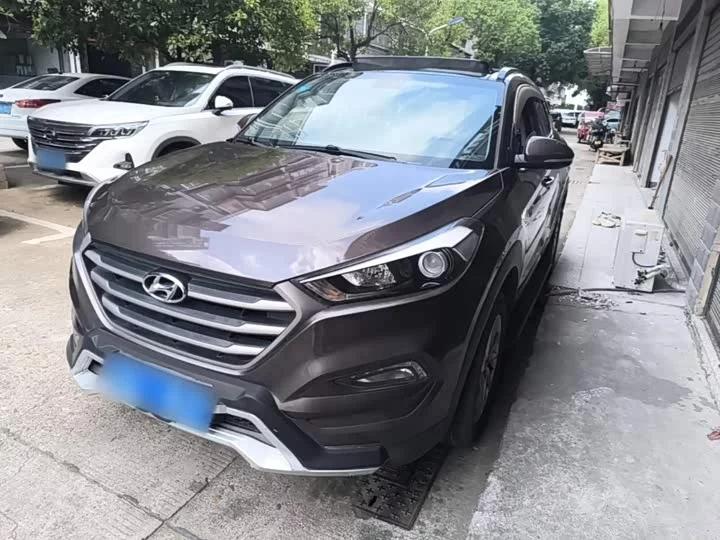 Hyundai Tucson