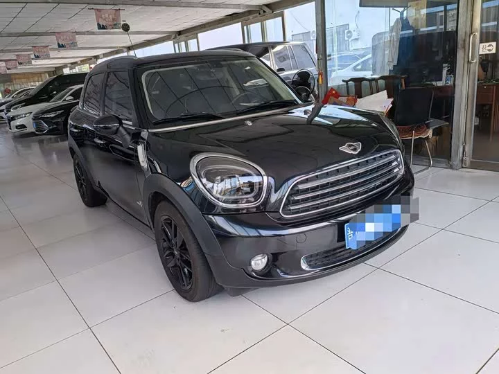 MINI COUNTRYMAN
