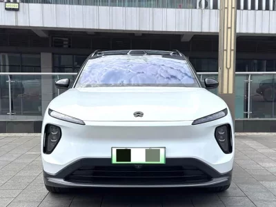 NIO ES6
