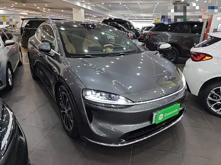 Luxeed R7
