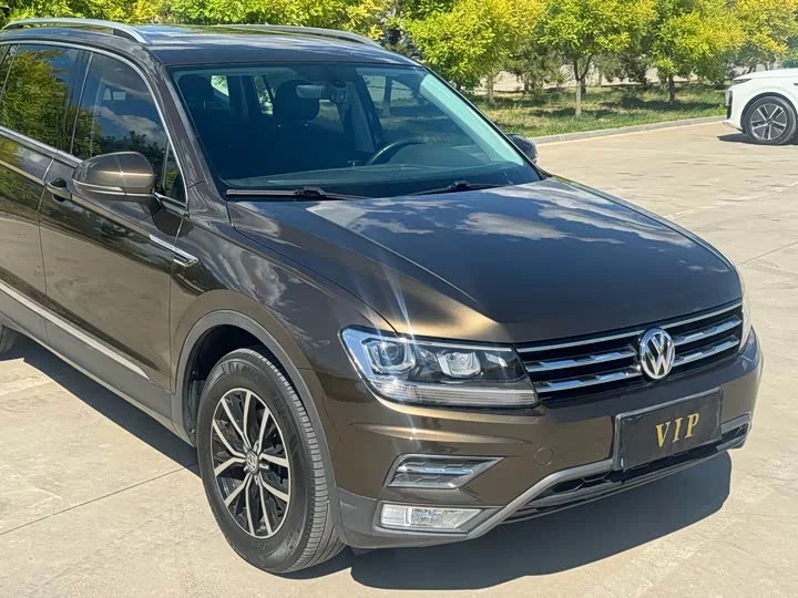 Volkswagen Tiguan L