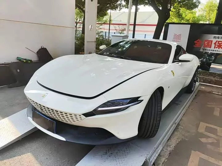 ferrari Roma