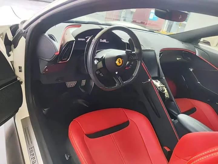 ferrari Roma