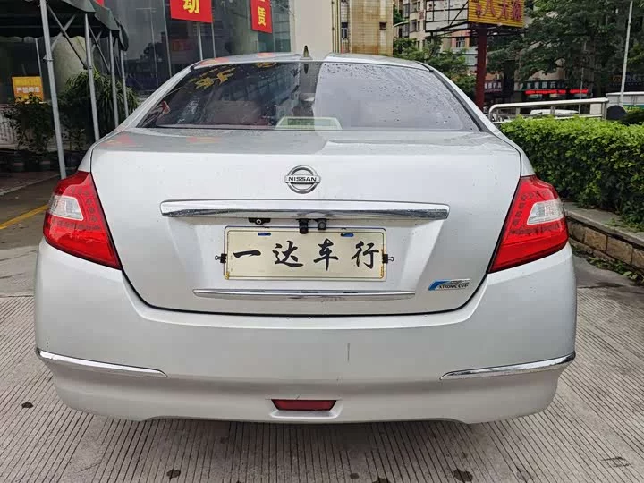 Nissan Teana