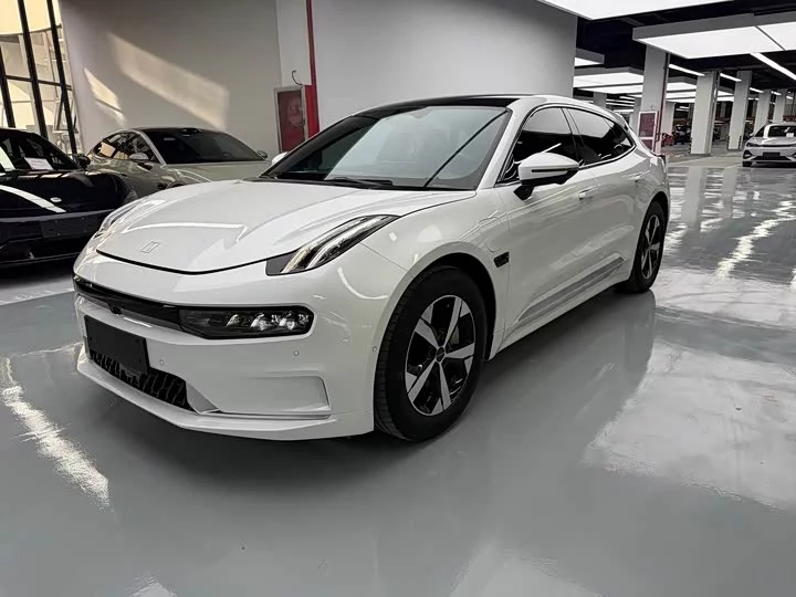 ZEEKR 001