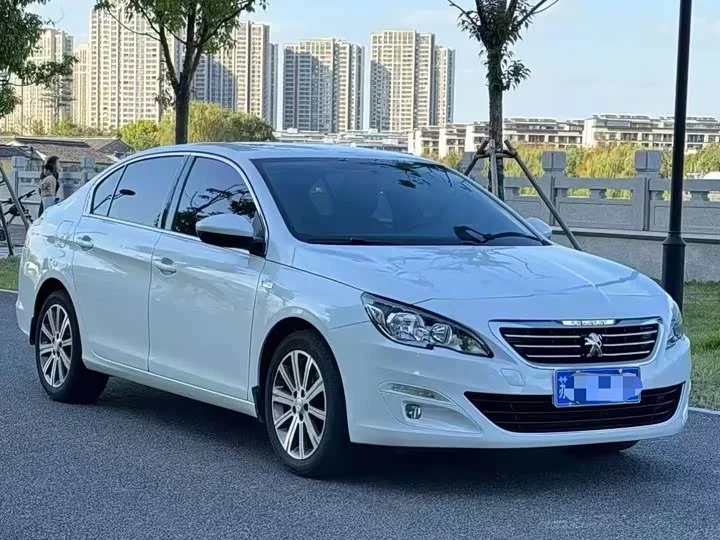 Peugeot 408
