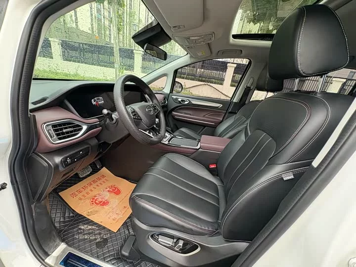 GAC Trumpchi M6