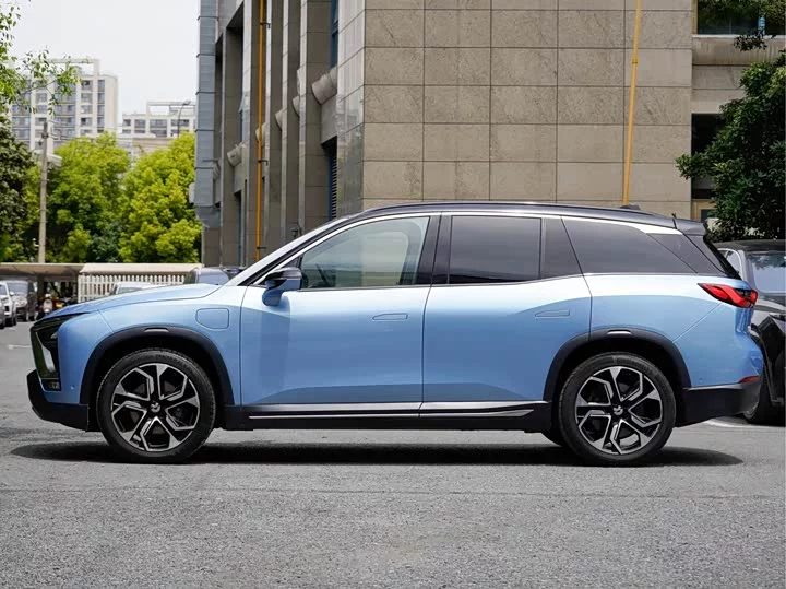 NIO ES8