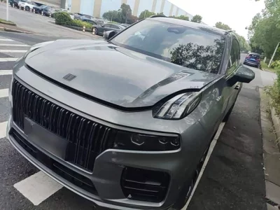 Lynk & Co 09