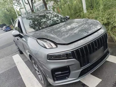 Lynk & Co 09