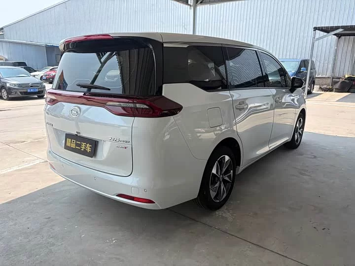 GAC Trumpchi M6