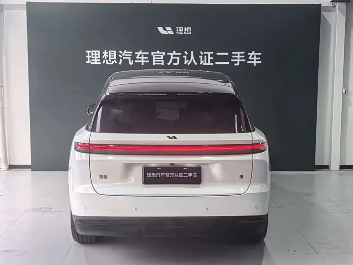 Li Ideal i8