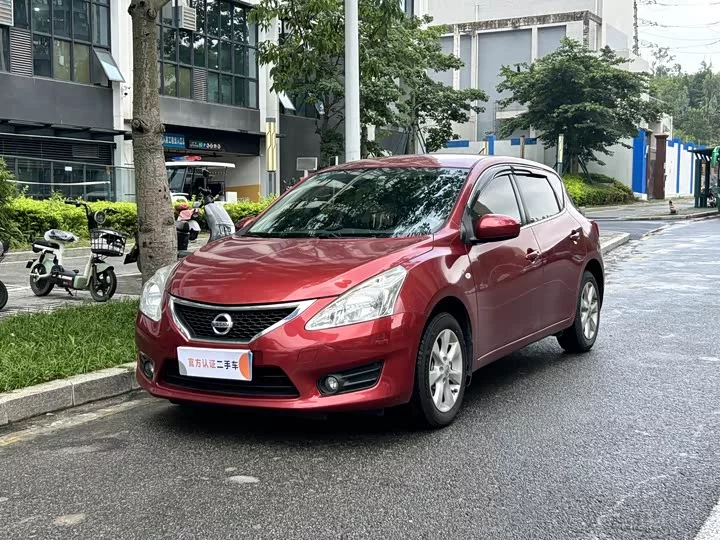 Nissan Tiida