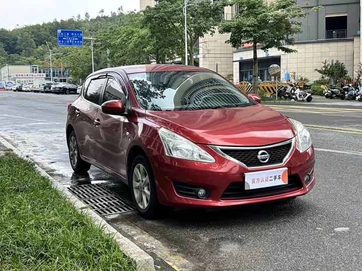 Nissan Tiida