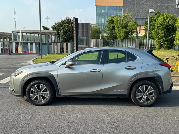 Lexus UX New Energy