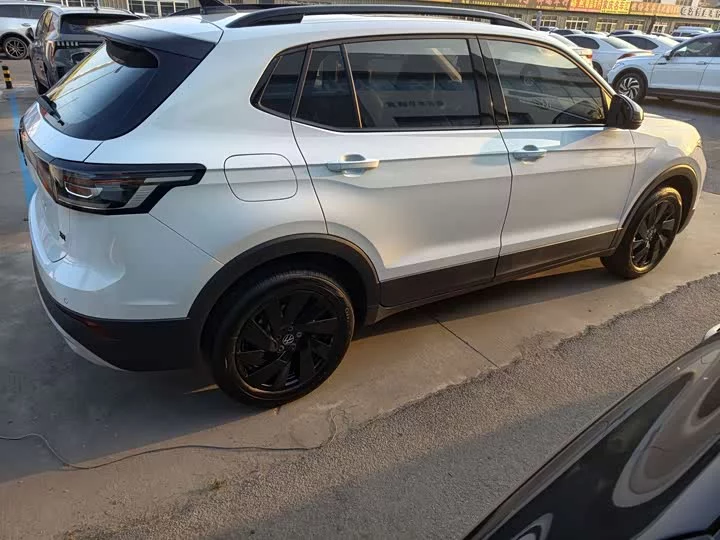 Volkswagen Tharu