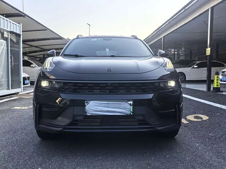 Lynk & Co 01 EM-P