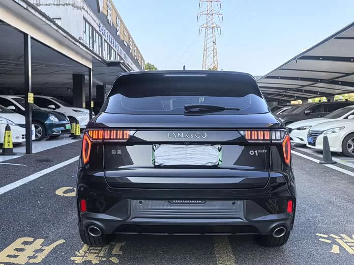 Lynk & Co 01 EM-P