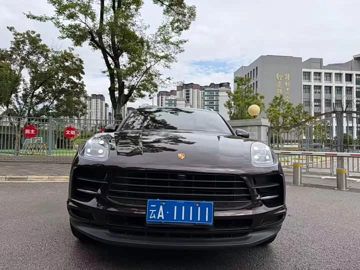 Porsche Macan