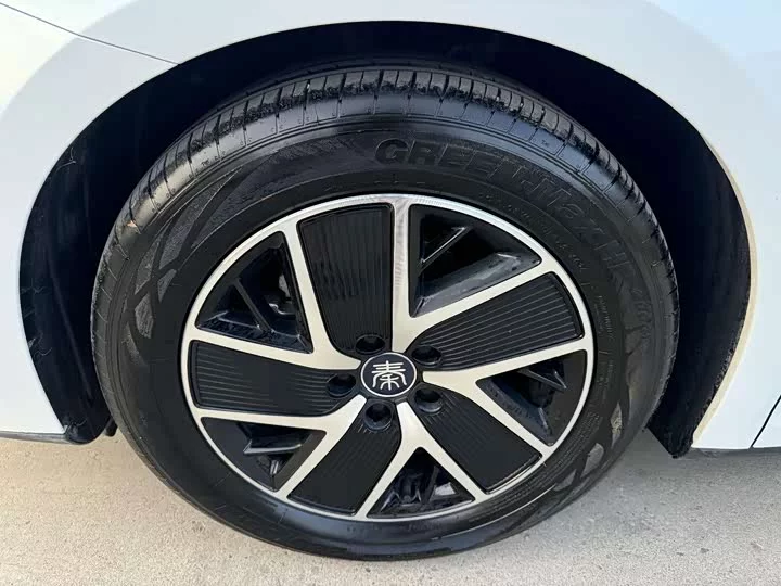 BYD Qin L
