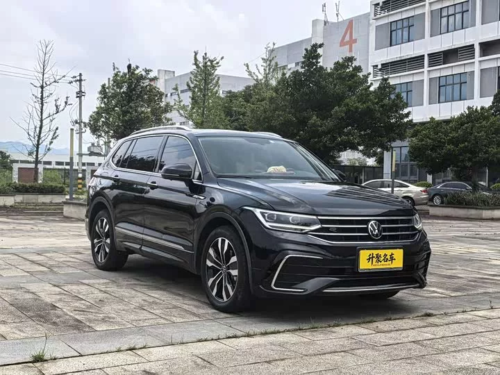 Volkswagen Tiguan L