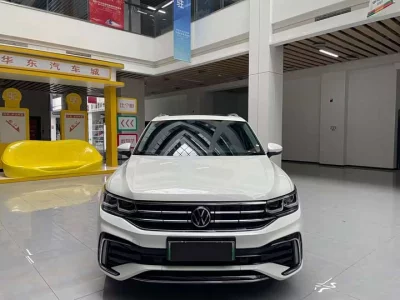 Volkswagen Tiguan L Plug-in Hybrid