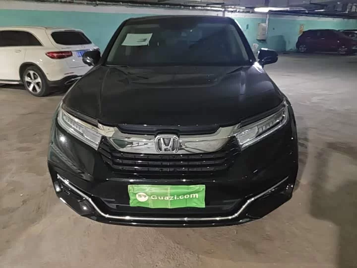 Honda Crown Road