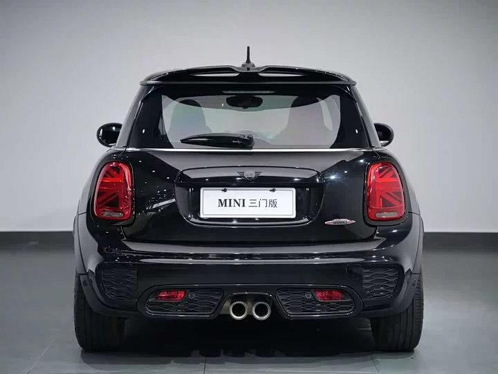 MINI JCW