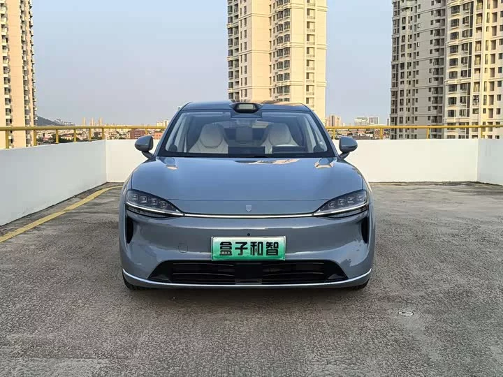 Luxeed R7