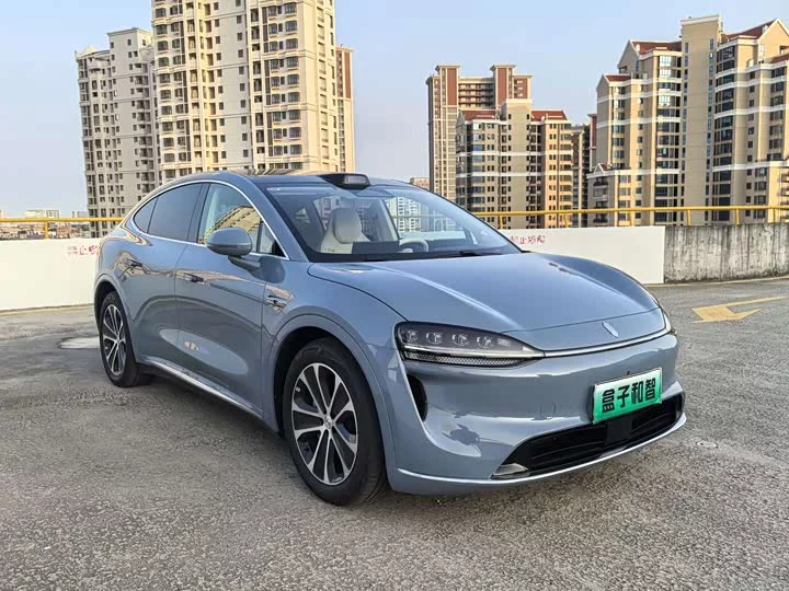 Luxeed R7