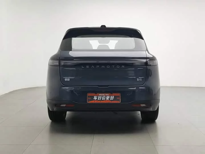 Leapmotor B10