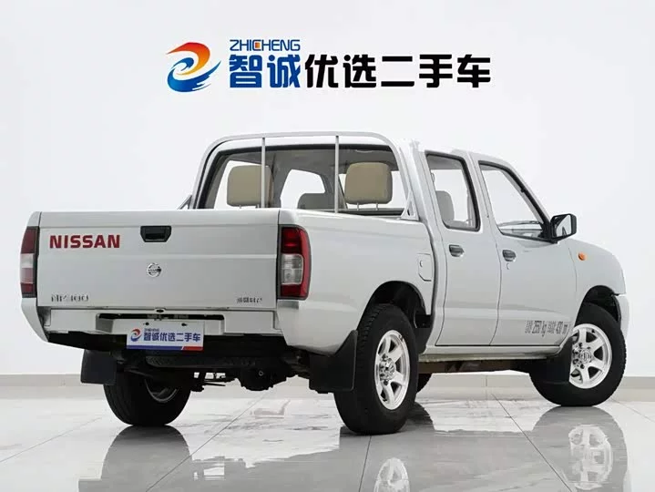 Nissan D22
