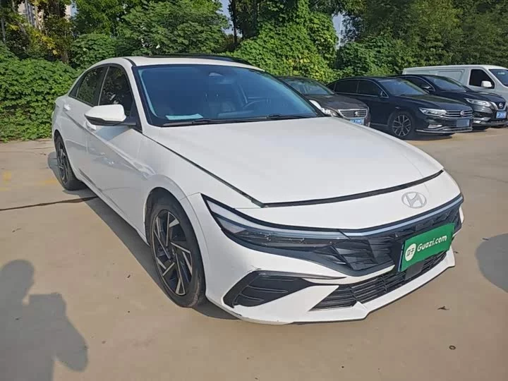 Hyundai Elantra