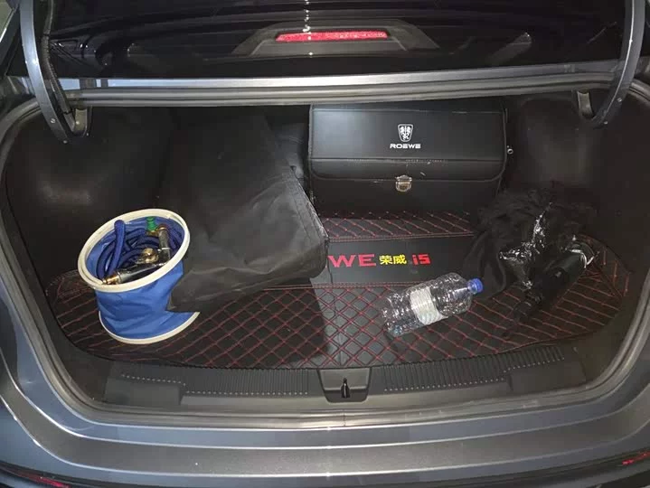 Roewe i5