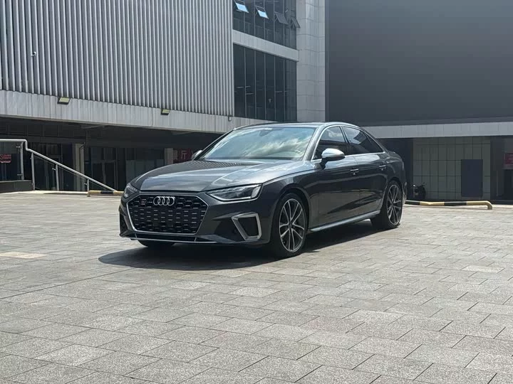 Audi S4