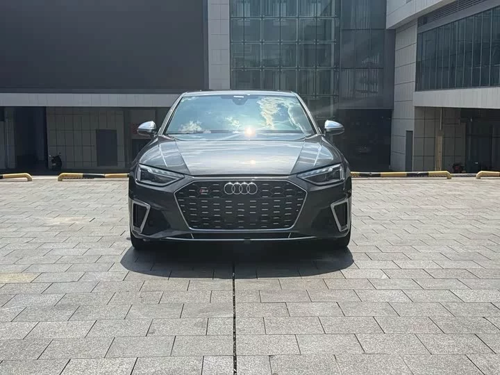 Audi S4