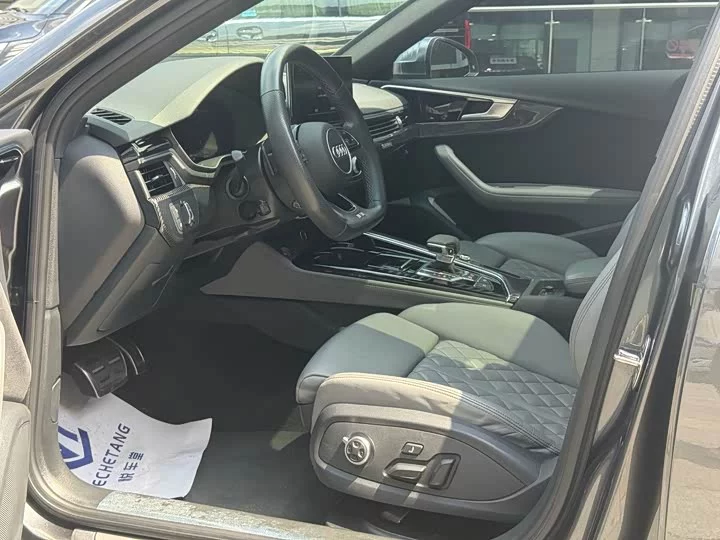 Audi S4