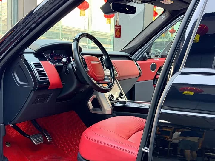 Land Rover range rover