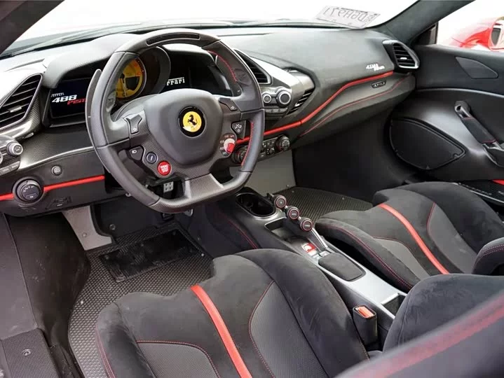 ferrari 488