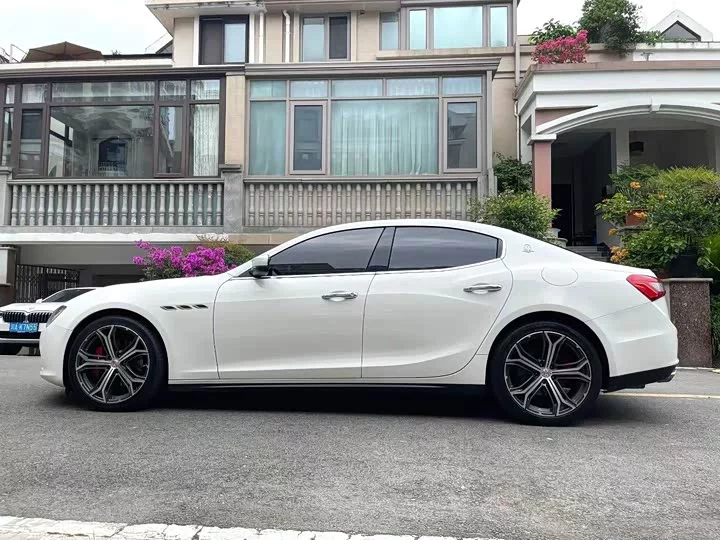 Maserati Ghibli